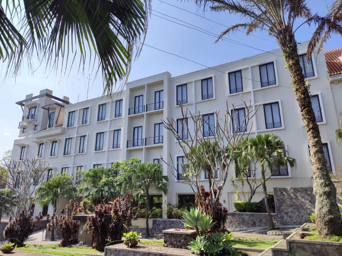 El Hotel Malang Extérieur photo