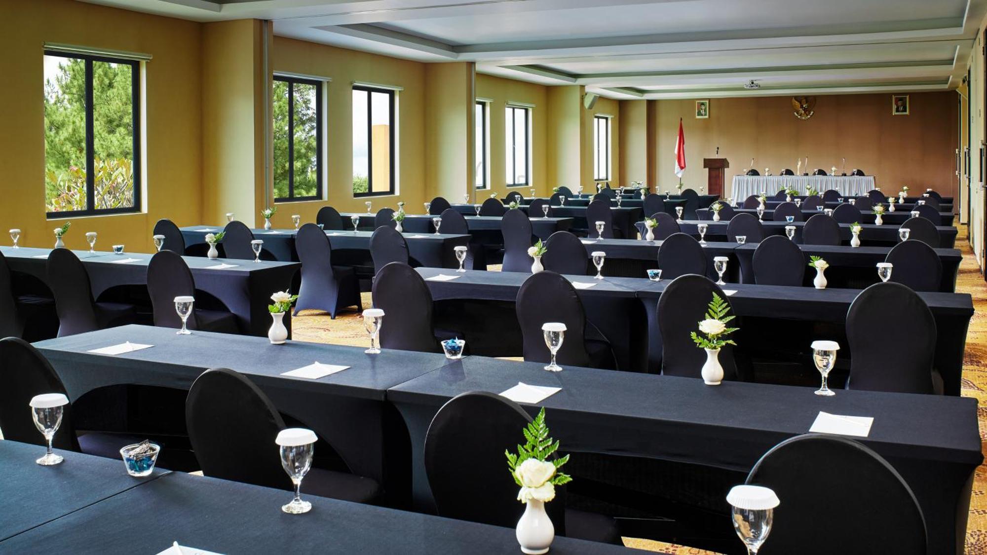 El Hotel Malang Extérieur photo