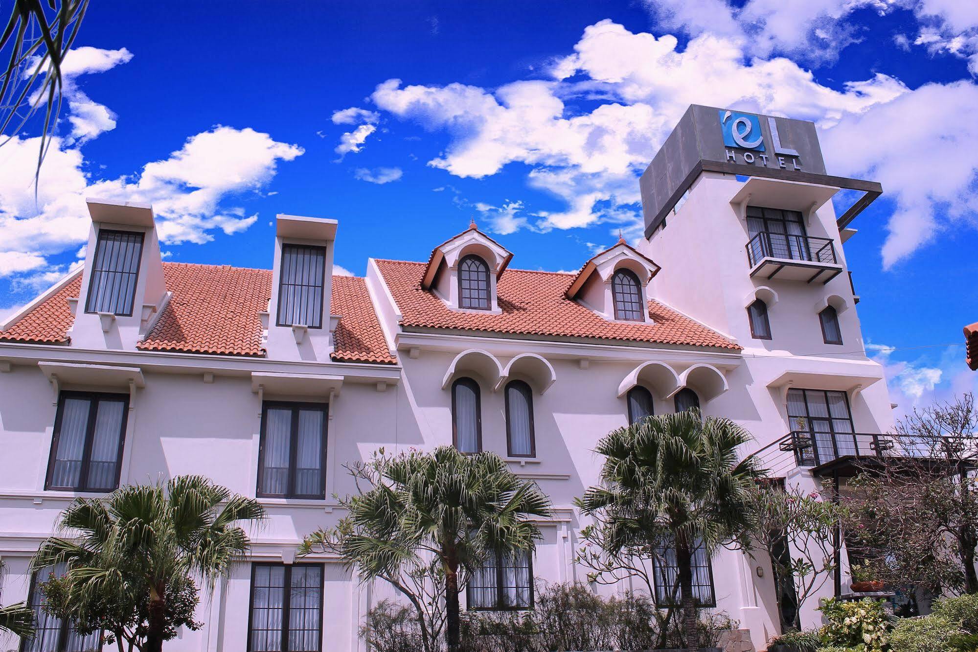 El Hotel Malang Extérieur photo